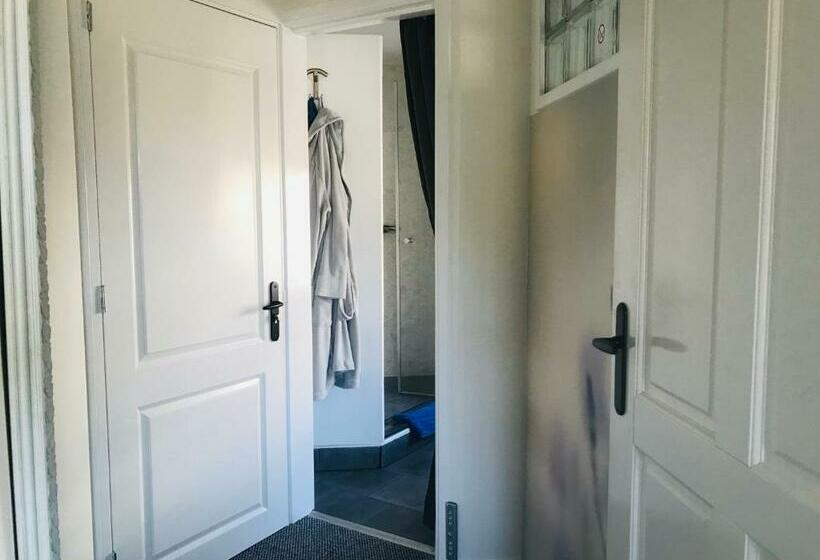 민박 Homestay Harlingen