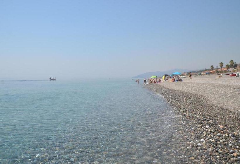 민박 Taormina Bay Lucia's House