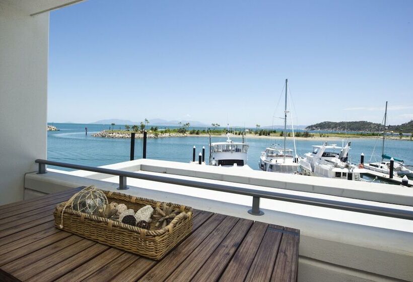 Blue On Blue Superior Studio Room 1241