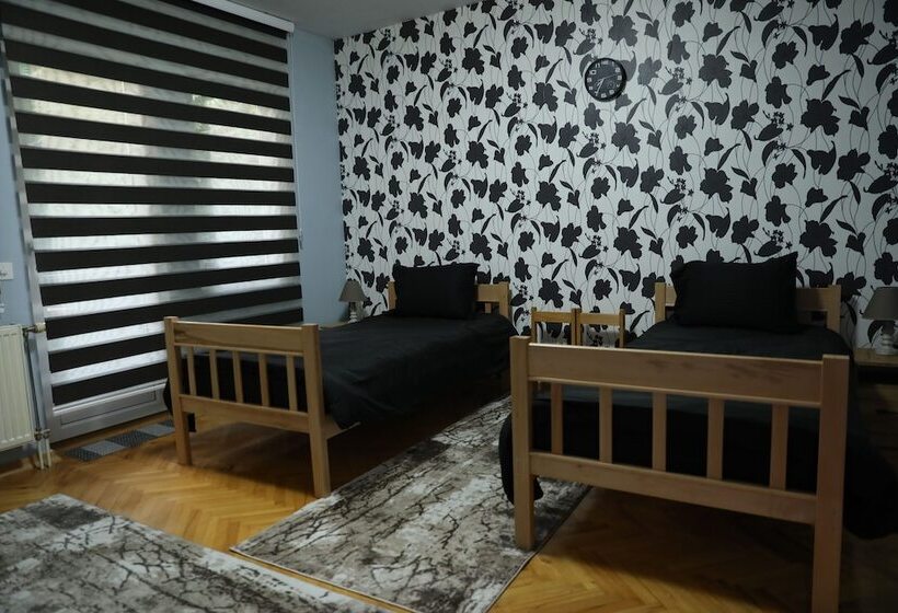 هاستل City Park Apartments