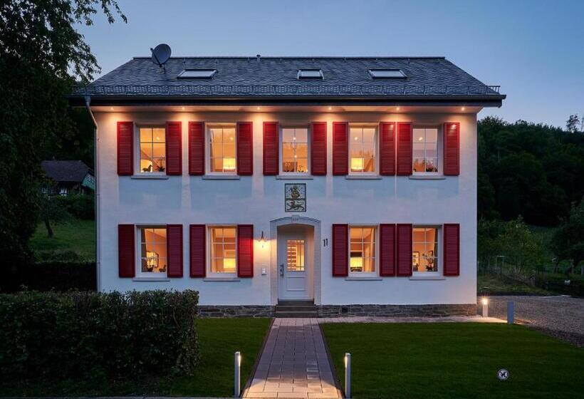 Herrenhaus Kallbach   4 Sterne Superior