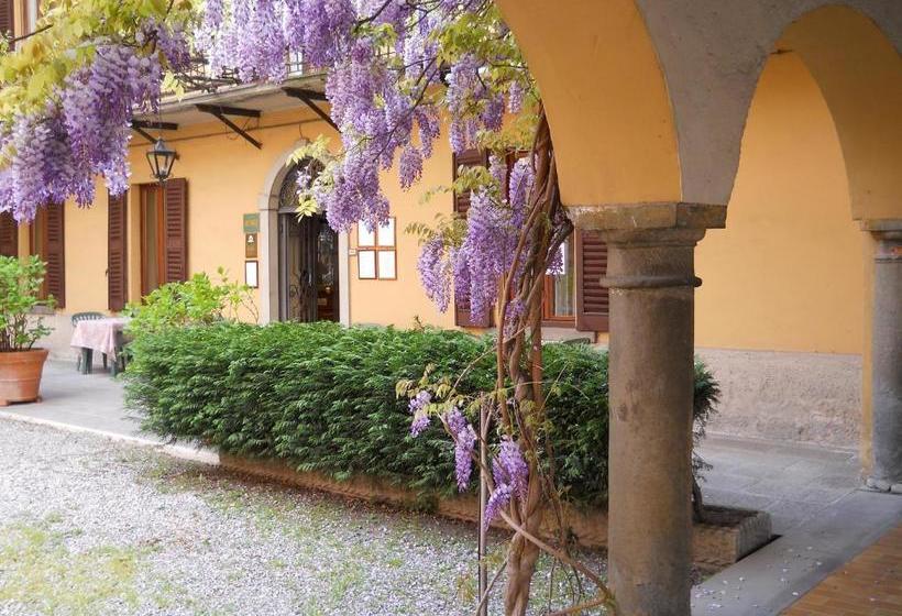 Отель Albergo Ristorante Aquila
