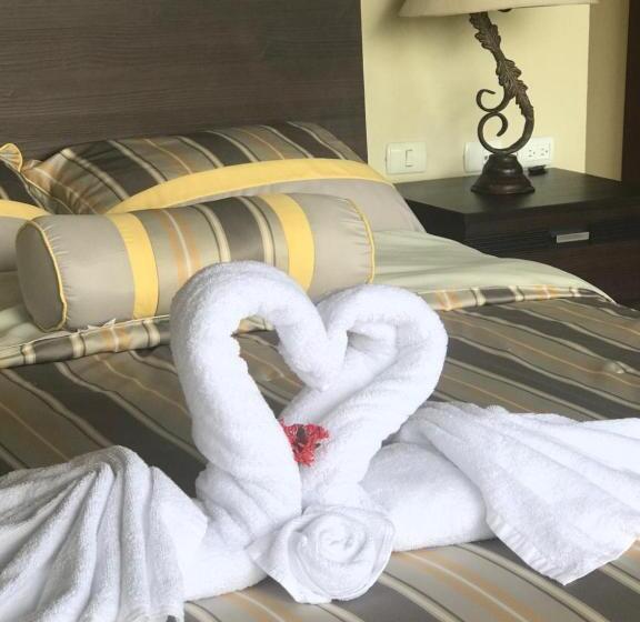 酒店 Arenal Roca Suites