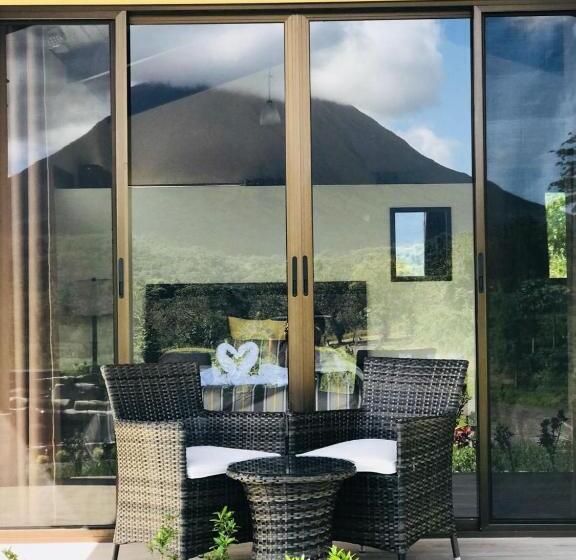 酒店 Arenal Roca Suites