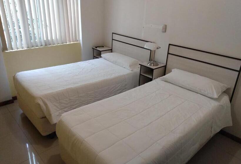 Отель Chardonnay