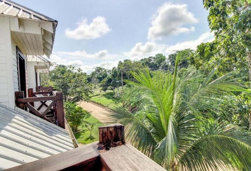 בית מלון כפרי Colonial Suite @ Mahogany Hall