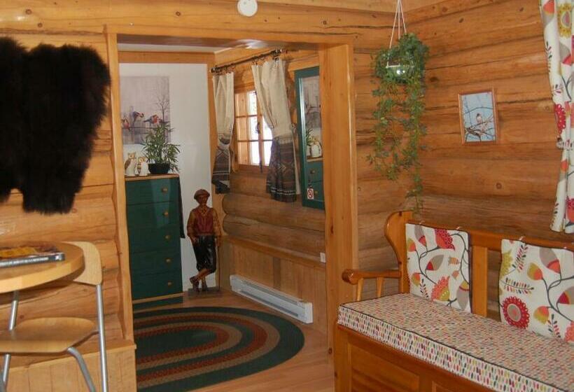 בית מלון כפרי Domaine Le Bostonnais   Le Village En Bois Rond