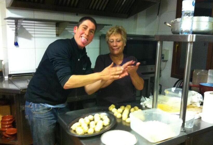 ホテル Els Torrents