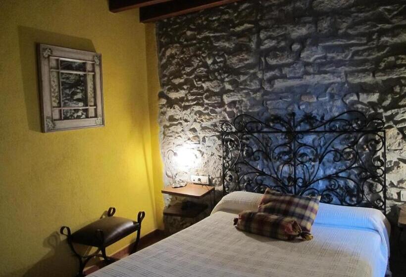 ホテル Els Torrents