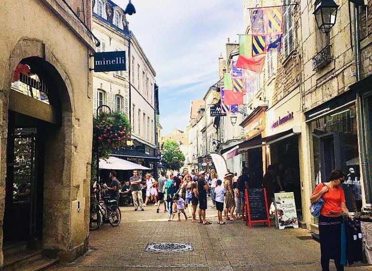 فندق La Maison Du Tonnelier   élégance & Tradition Sur La Route Des Grands Crus De Bourgogne