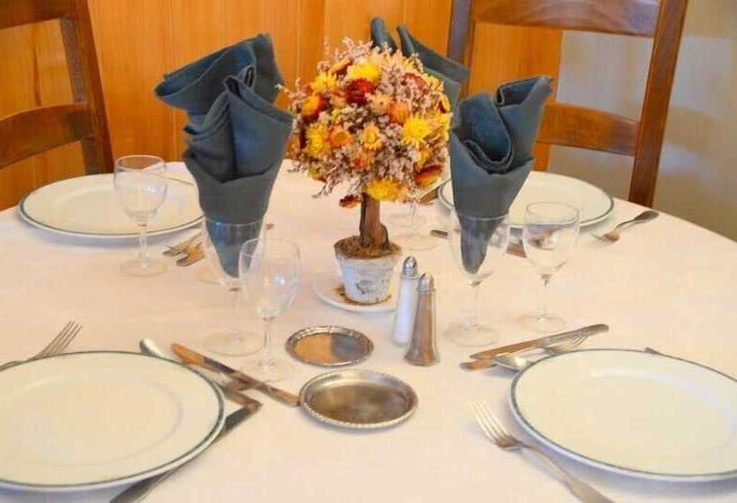 Отель La Source Du Mont