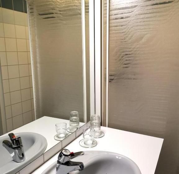 ホテル Mustion Linna / Svartå Manor