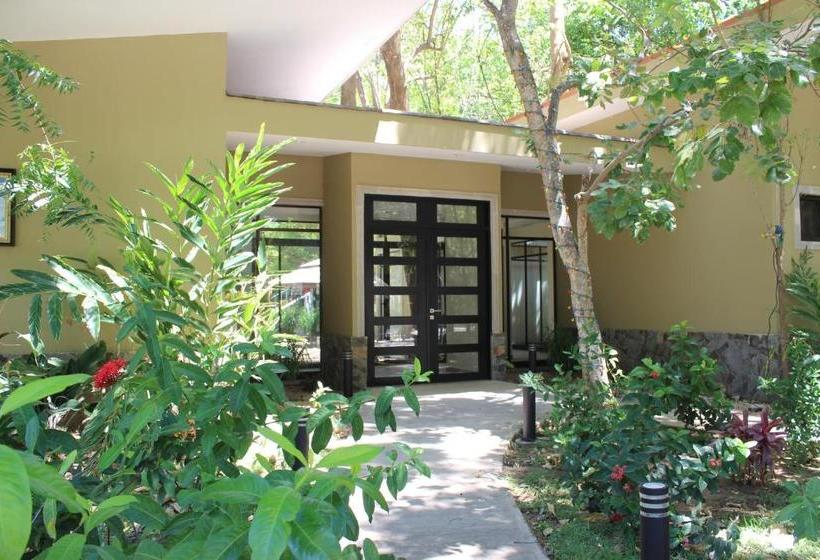 ホテル Rancho Haas