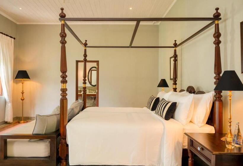 فندق Uga Riva Negombo