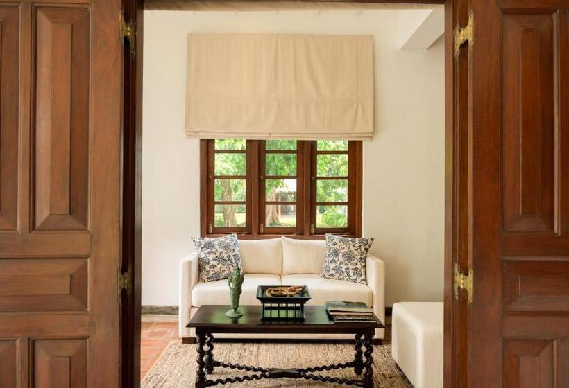 فندق Uga Riva Negombo