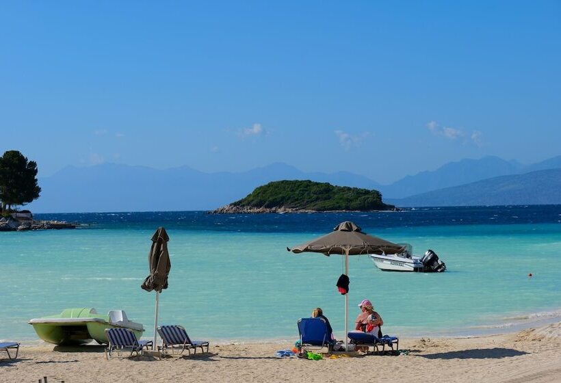 酒店 Two Mermaids Ksamil