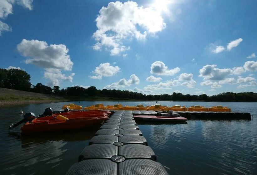 בית מלון כפרי Village Loisirs De Goule