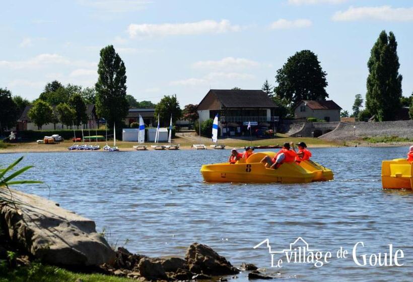 בית מלון כפרי Village Loisirs De Goule