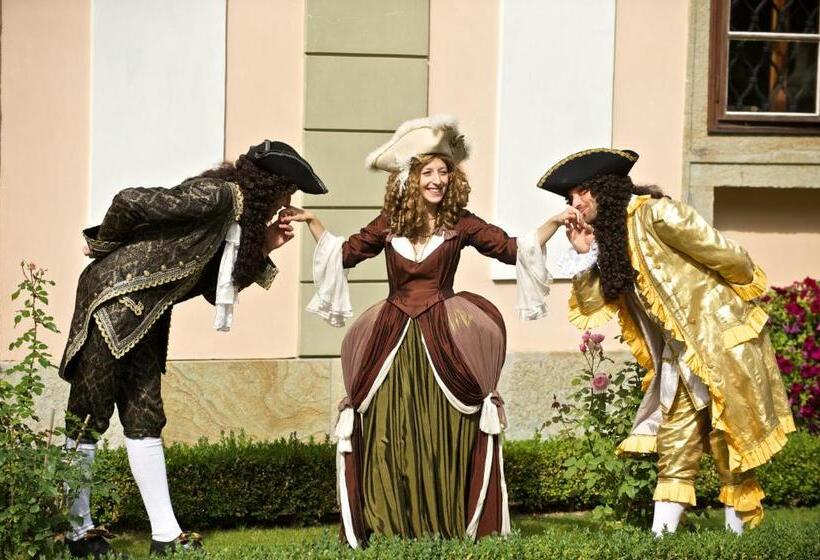 호텔 Zámek Potštejn