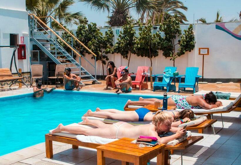 Viajero Paracas Hostel