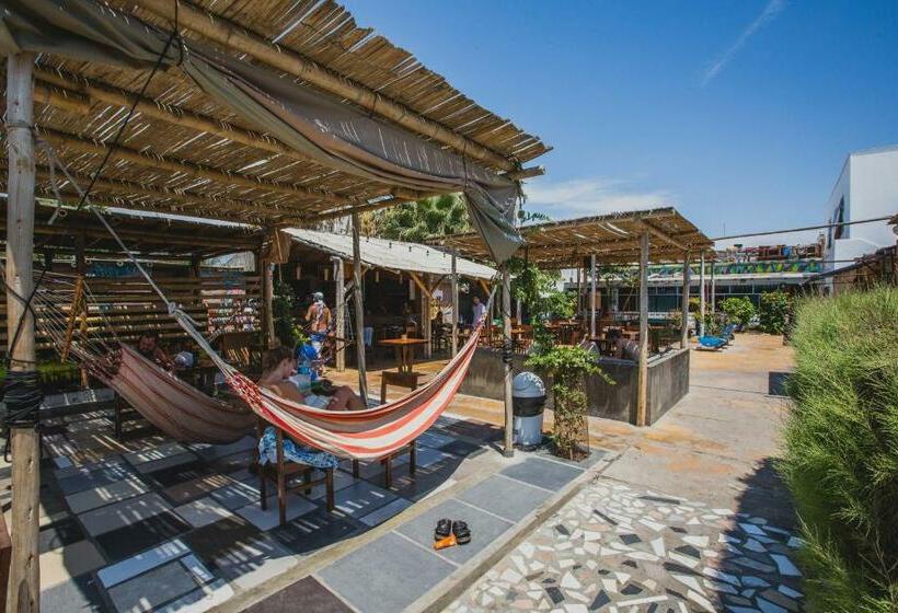 Viajero Paracas Hostel