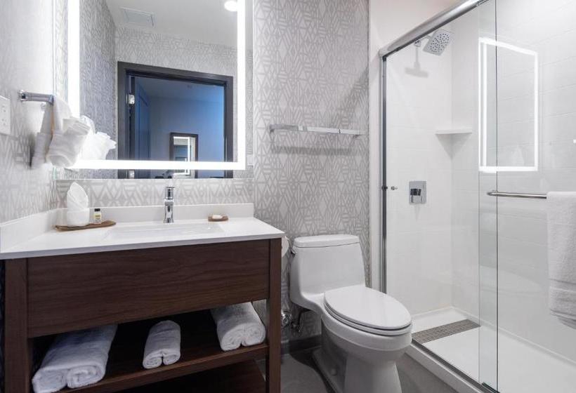 فندق على الطريق Golden Bear Hotel - Surestay Collection By Best Western