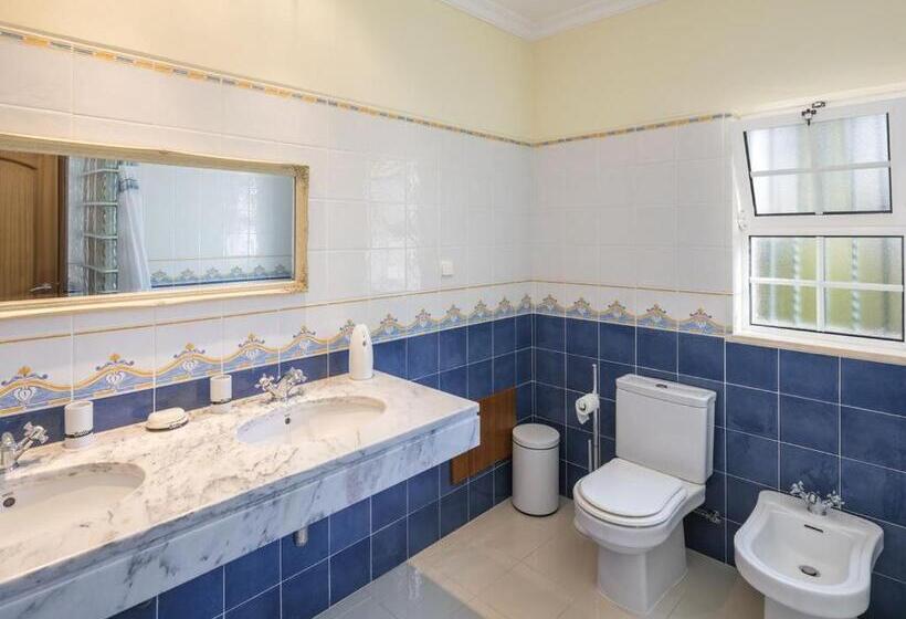 بنسيون Casa Estombar   Private Swimming Pool   Air Conditioning In All Bedrooms   Wifi