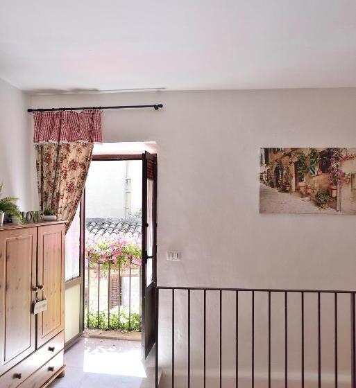 پانسیون Case Del Vicolo Stretto