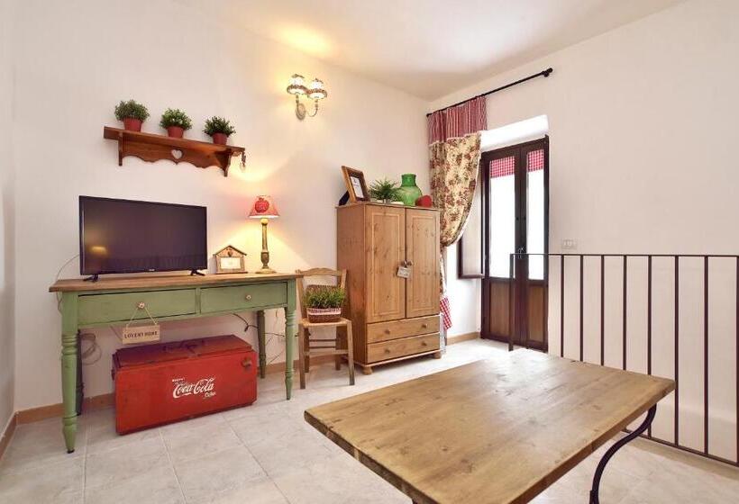 پانسیون Case Del Vicolo Stretto