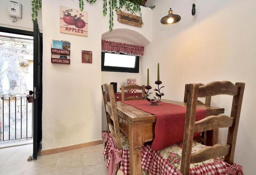 پانسیون Case Del Vicolo Stretto