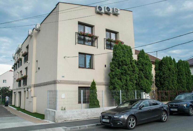 ペンション Gorgeous Villa