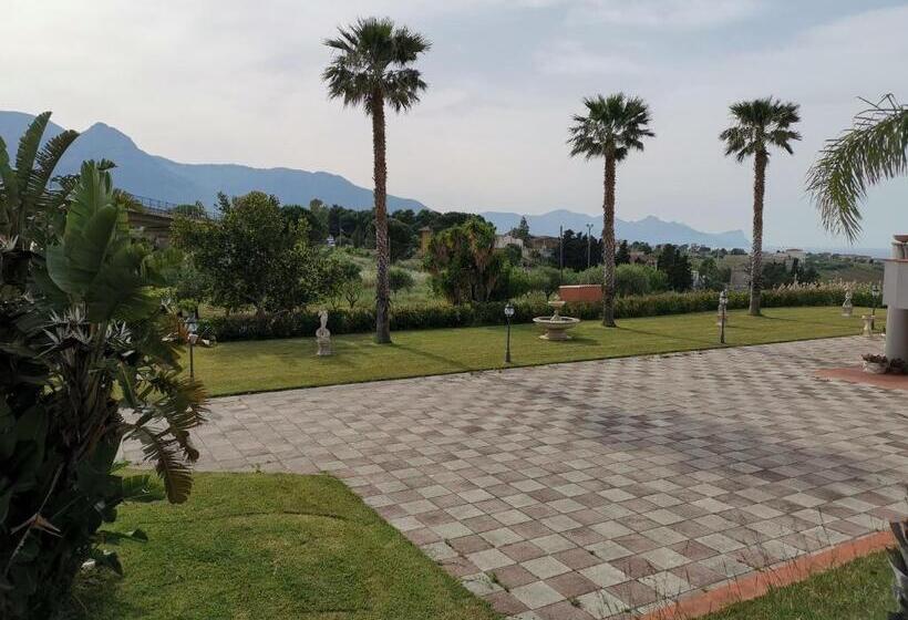 ペンション Il Giardino Monticciolo