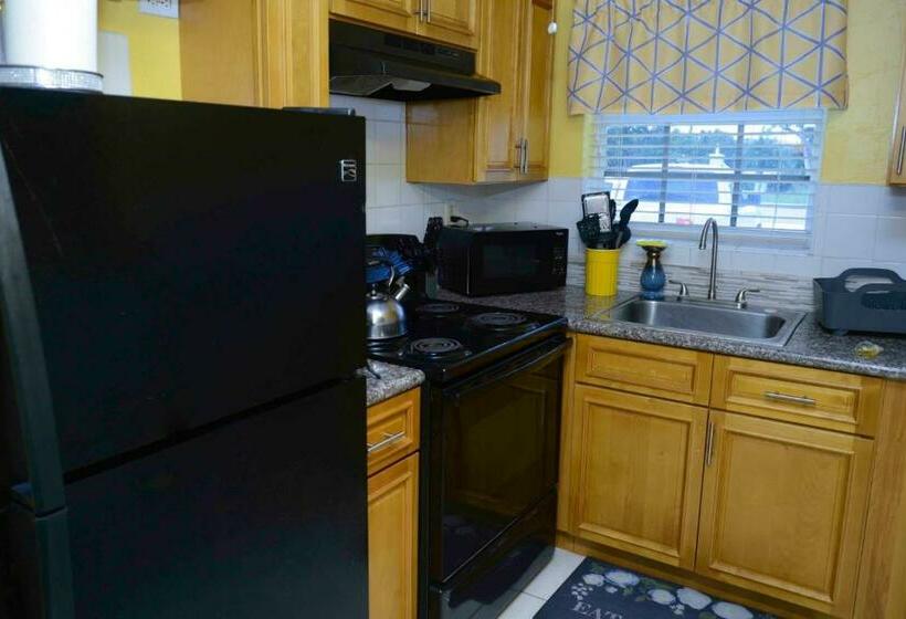 펜션 Jubilee Gardens Freeport