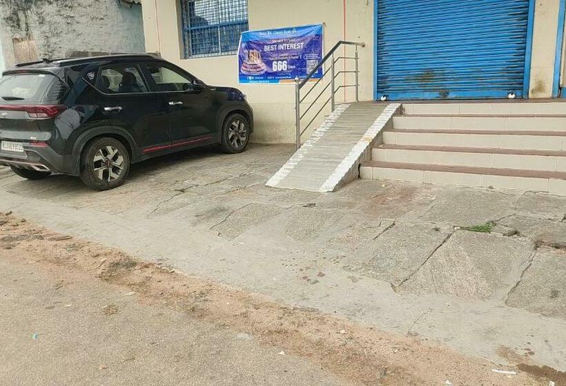 פנסיון Lohit Homestay Hampi