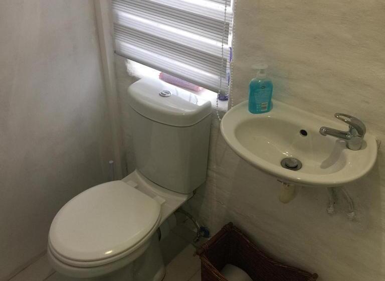 بنسيون Patzerella's Cozy Nest