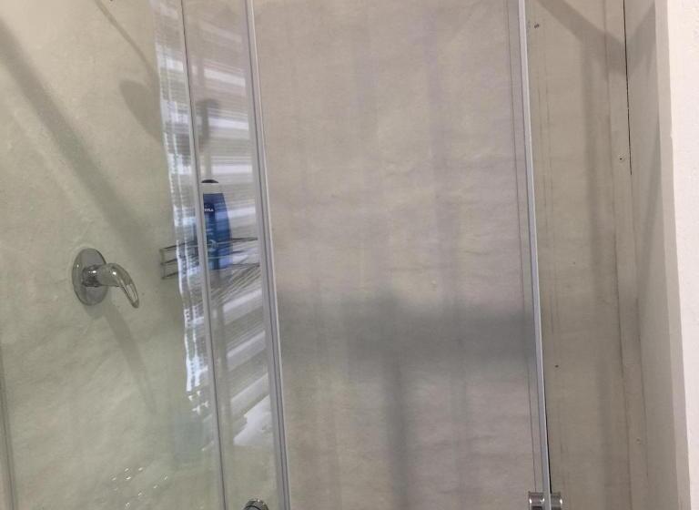 بنسيون Patzerella's Cozy Nest