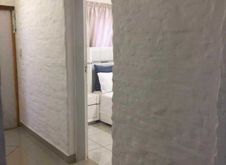 بنسيون Patzerella's Cozy Nest