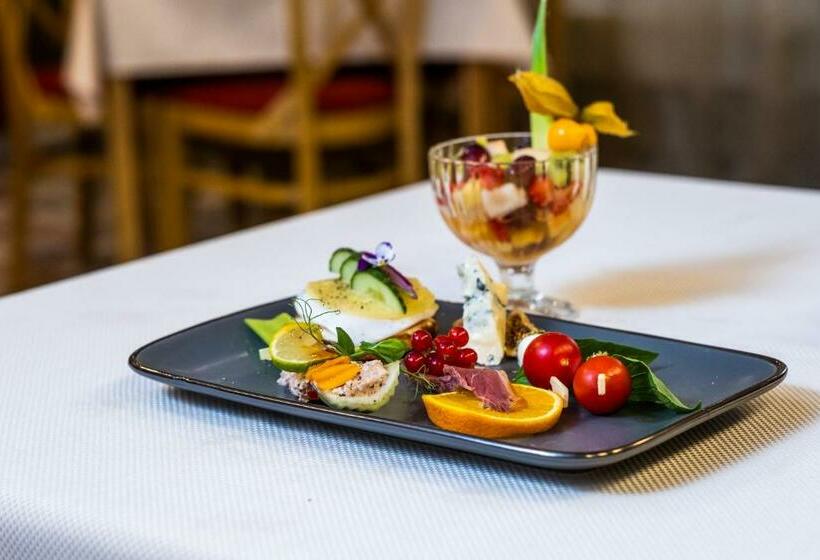 Пансион Vila Simonte Poiana Brasov