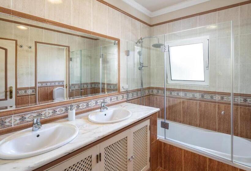 پانسیون Villa Vale De Lapa Amazing Sea Views Heated Swimming Pool Jacuzzi Ac   Stunning House