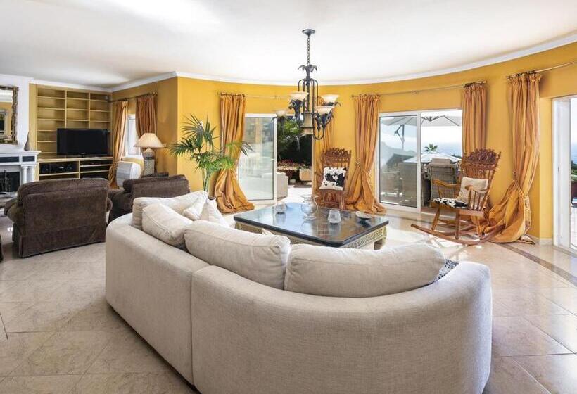 پانسیون Villa Vale De Lapa Amazing Sea Views Heated Swimming Pool Jacuzzi Ac   Stunning House