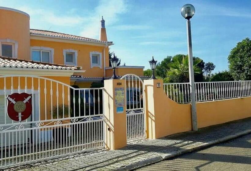 پانسیون Villa Vale De Lapa Amazing Sea Views Heated Swimming Pool Jacuzzi Ac   Stunning House