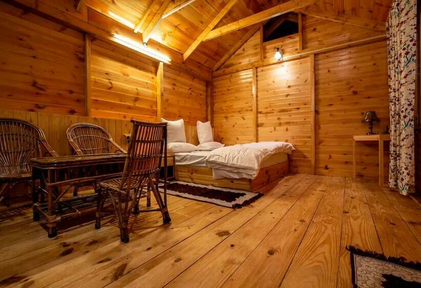 리조트 Mid Conifer Cottage