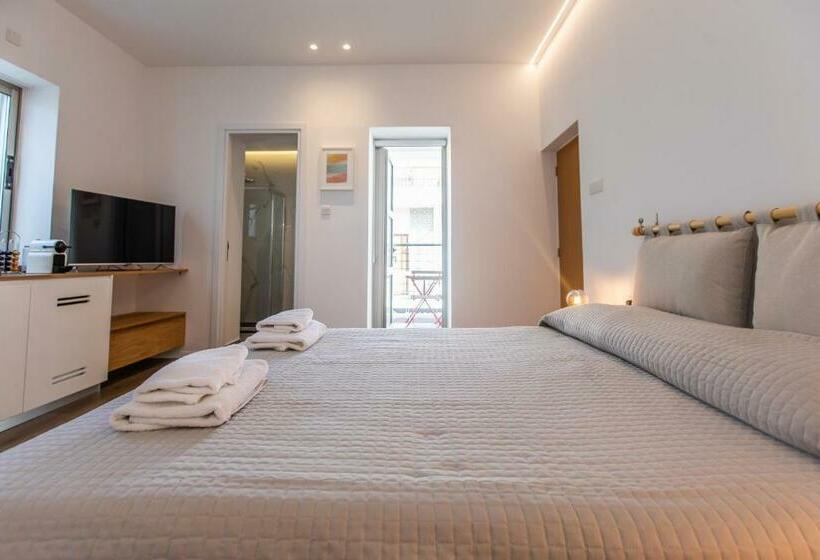 Rooms Unique Staying In Paphos Centre