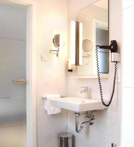 Seeger Living Premium West