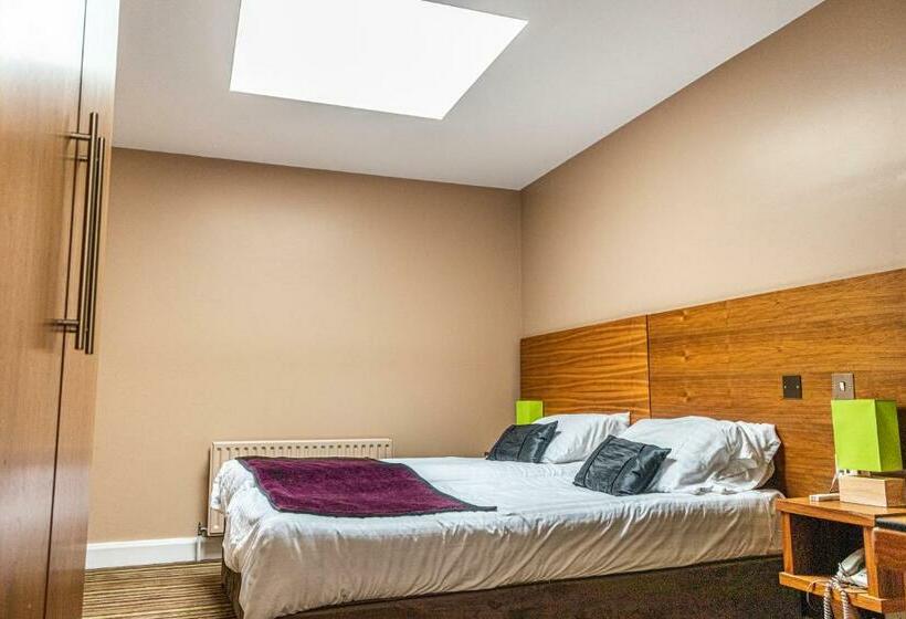 旅馆 Bay Guest Lodge