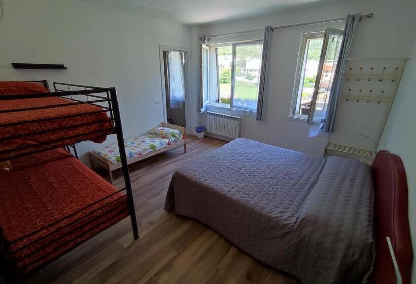 הוסטל Cornizzolo Bed Breakfast