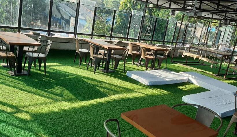 فندق صغير Mayura Aureole Coliving