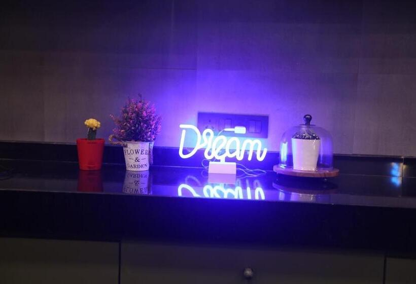 فندق صغير Mayura Aureole Coliving