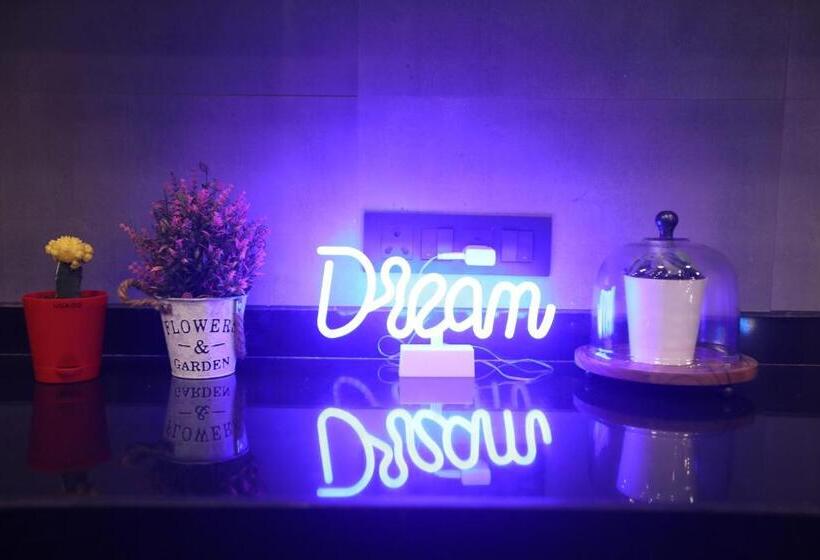 فندق صغير Mayura Aureole Coliving