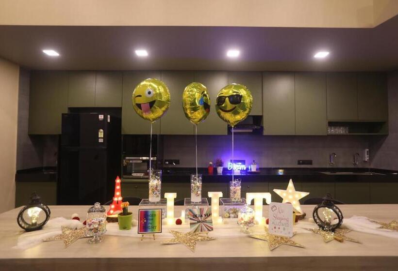 فندق صغير Mayura Aureole Coliving